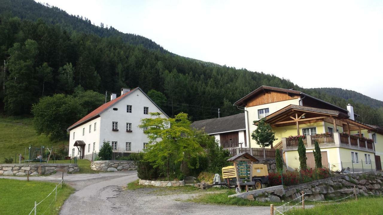 Ferienwohnung Am Bauernhof Zechner Heidi Flattach Exteriér fotografie